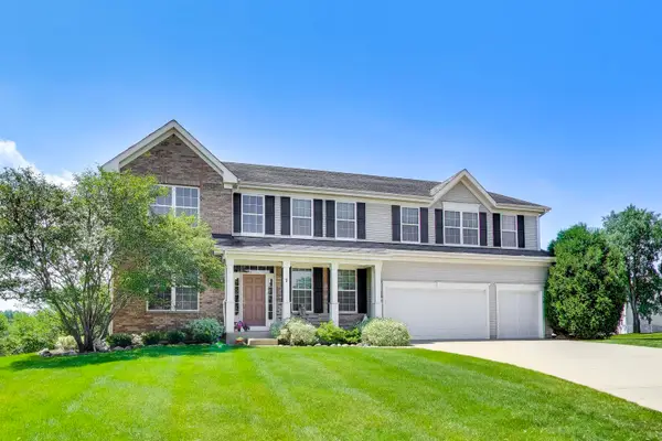 7 Fairhaven Court, Lake In The Hills, IL 60156