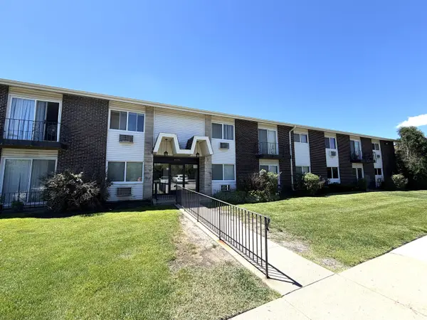 8936 Northshore Drive #1G, Des Plaines, IL 60016
