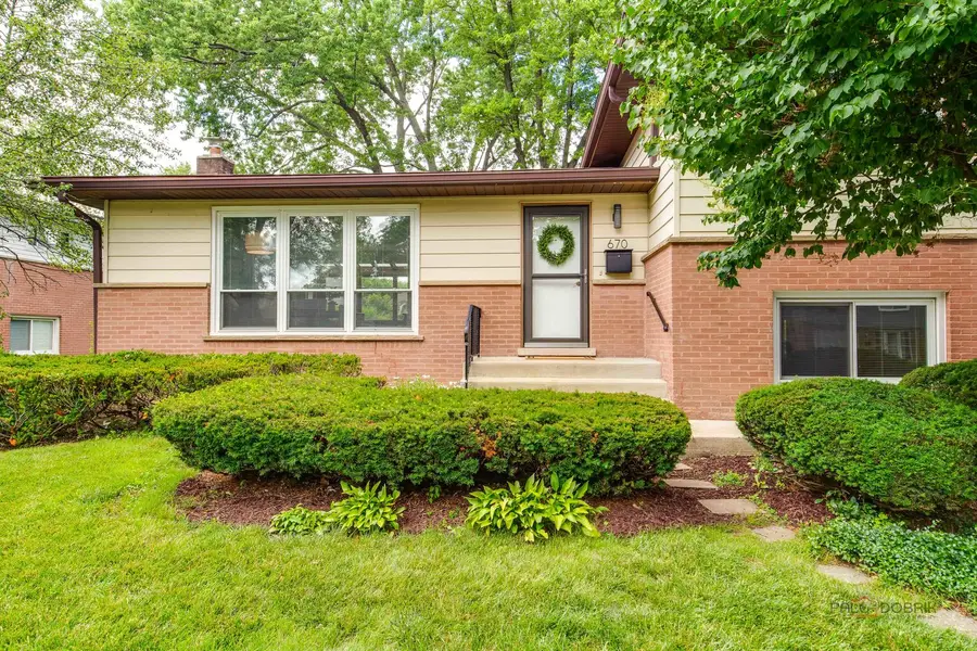670 Indian Hill Road, Deerfield, IL 60015 - #3