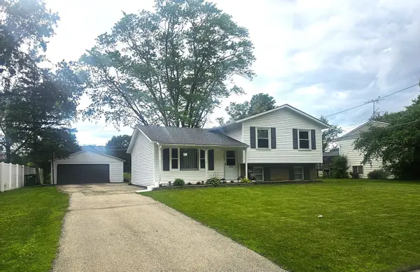 5S334 Stewart Drive, Naperville, IL 60563