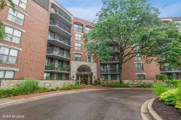 511 Aurora Avenue #510, Naperville, IL 60540