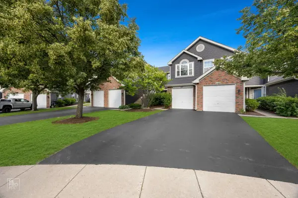 2171 Lake Ridge Drive, Glendale Heights, IL 60139