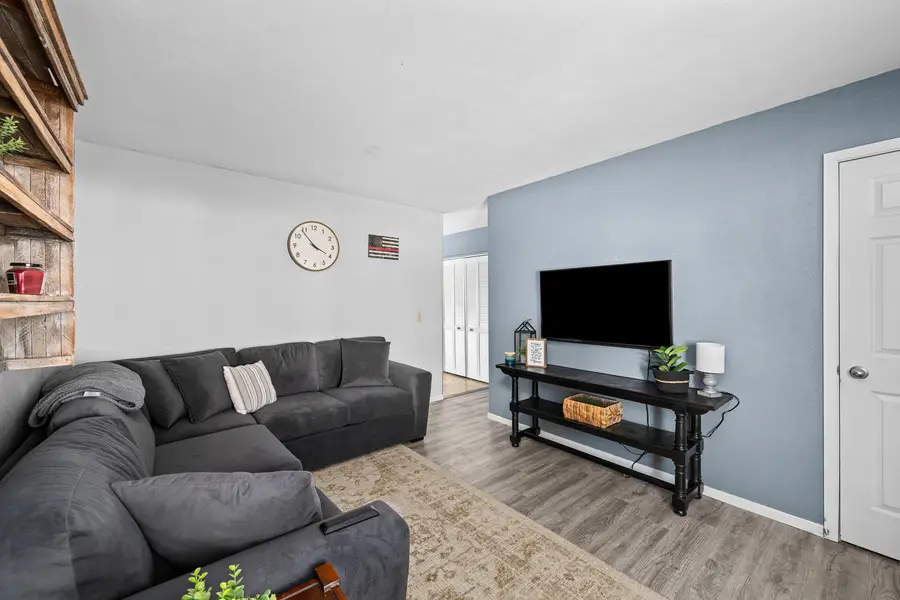 909 Ash Drive, Colona, IL 61241 - #3
