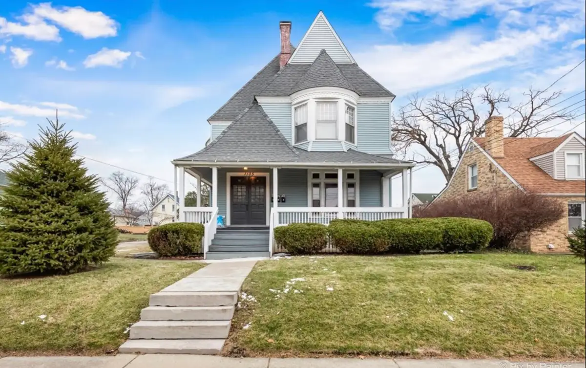 1105 Morton Avenue, Elgin, IL 60120 - #1