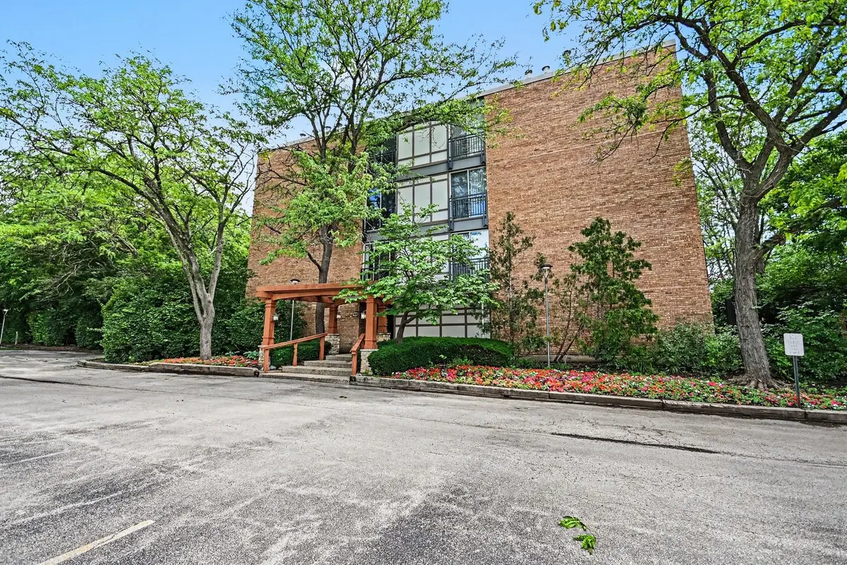 1833 Four Lakes Avenue #2D, Lisle, IL 60532 - #1