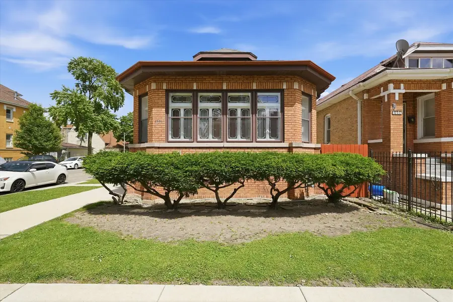 5401 S Richmond Street, Chicago, IL 60632 - #2