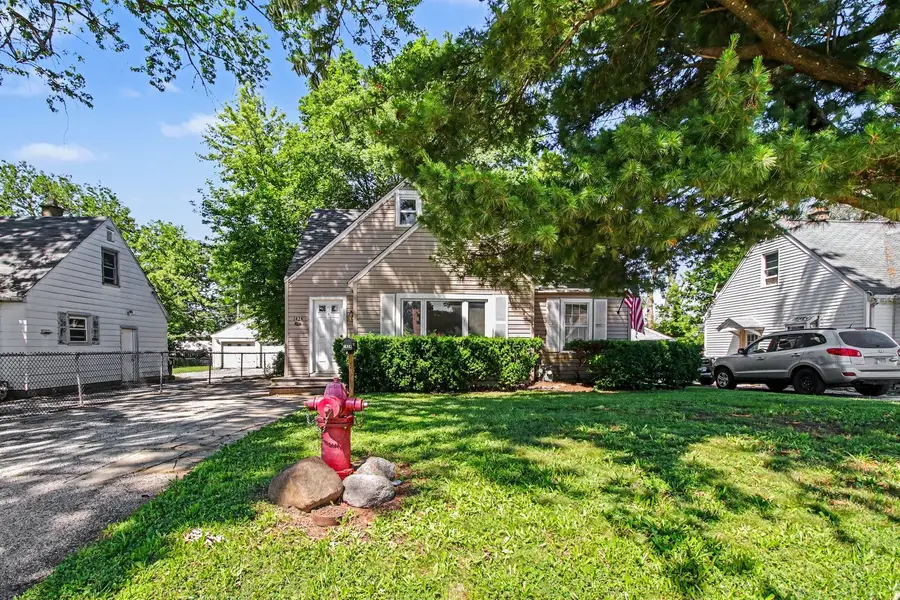 1424 Pine Grove Avenue, Round Lake Beach, IL 60073 - #2