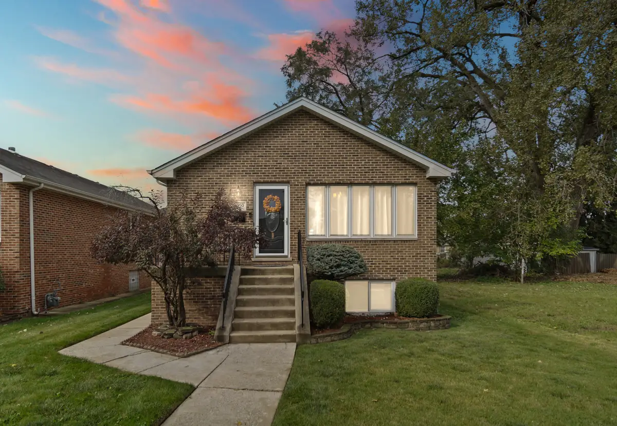 8850 S Mozart Avenue, Evergreen Park, IL 60805 - #1