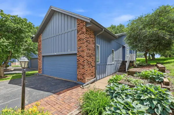 6401 Utica Ridge Road #12, Davenport, IA 52807