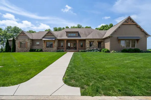 15785 Belfry Drive, Bloomington, IL 61705