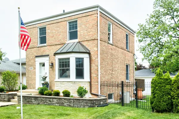 8310 N Oriole Avenue, Niles, IL 60714