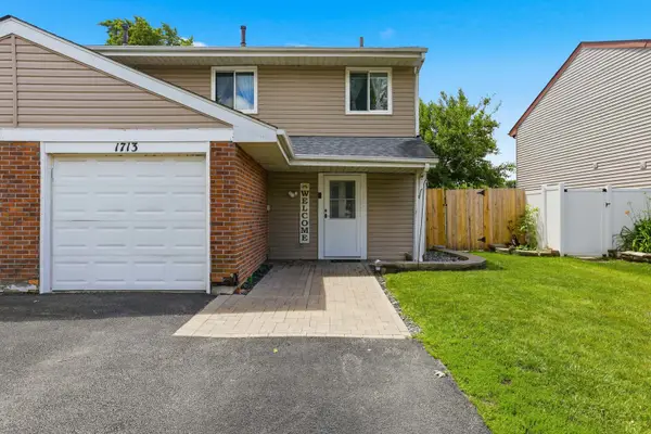 1713 Fulton Lane, Hanover Park, IL 60133