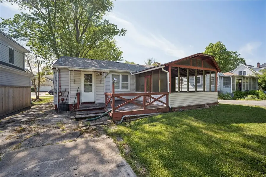 735 Prairie Avenue, Barrington, IL 60010 - #3
