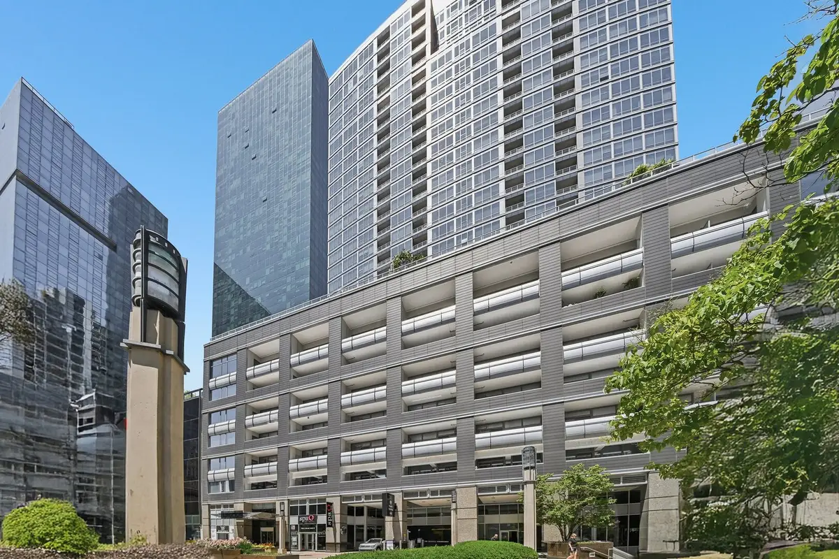 240 E Illinois Street #2005, Chicago, IL 60611 - #1