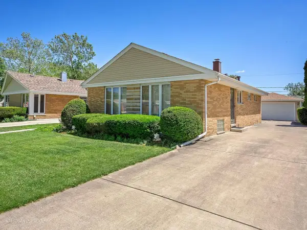 10809 Claridge Avenue, Westchester, IL 60154