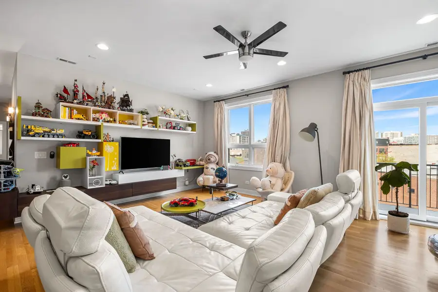 1317 N Larrabee Street #402, Chicago, IL 60610 - #3
