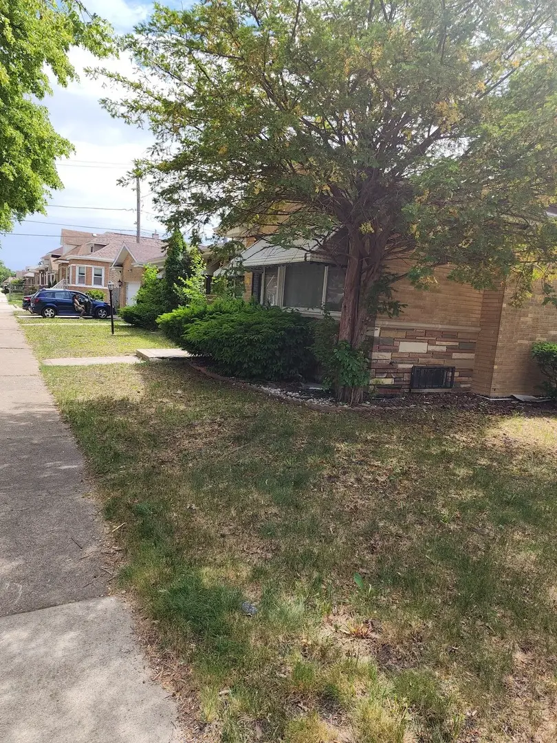 8300 S Hermitage Avenue, Chicago, IL 60620 - #2