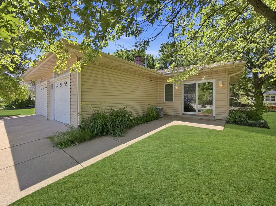 1644 Bayberry Lane, Sycamore, IL 60178 - #3