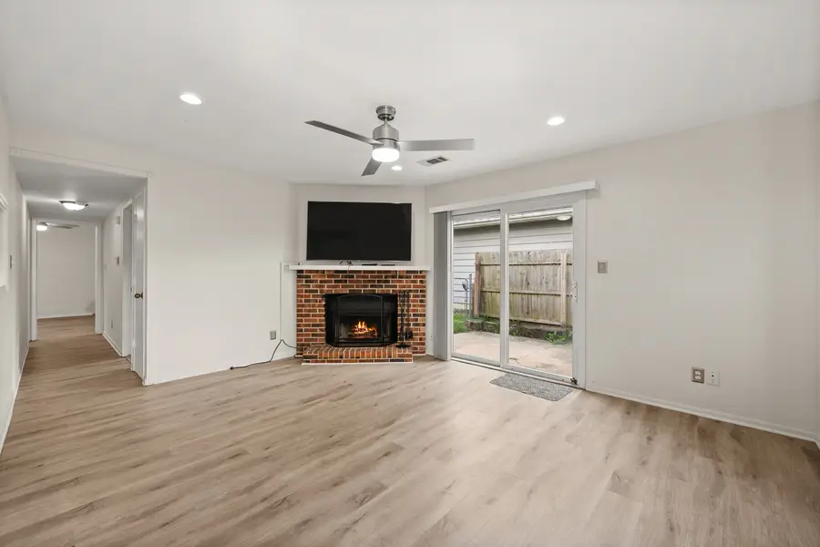 1610 Meadowbrook Court, Sycamore, IL 60178 - #2