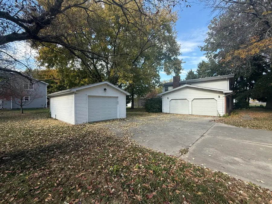 203 S Whitehead Street, Tolono, IL 61880 - #2