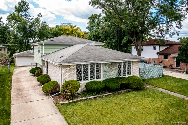 9304 Meade Avenue, Oak Lawn, IL 60453