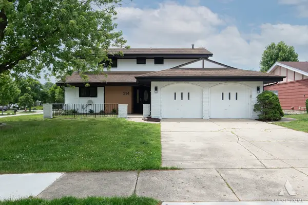 214 Cambridge Lane, Bloomingdale, IL 60108