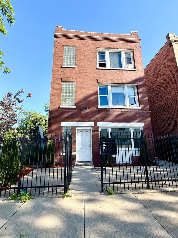 4226 W Ogden Avenue, Chicago, IL 60623