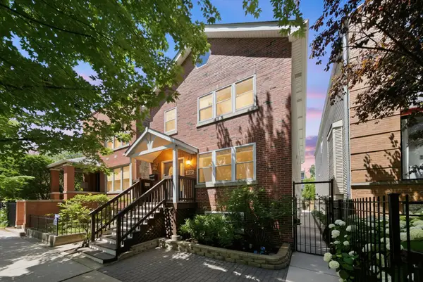 2112 W Superior Street, Chicago, IL 60612