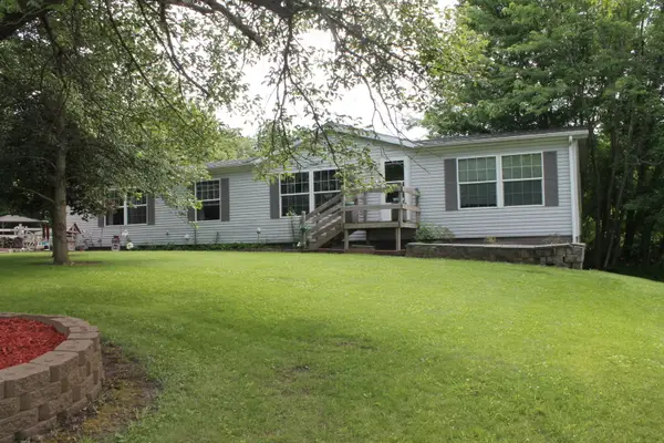 1462 303rd Street, Sherrard, IL 61281