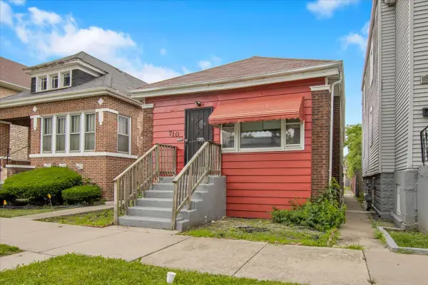 710 E 92nd Place, Chicago, IL 60619