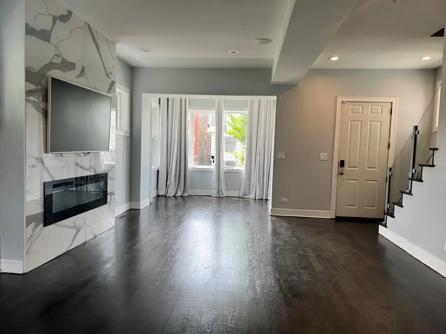 6351 S Evans Avenue, Chicago, IL 60637 - #2