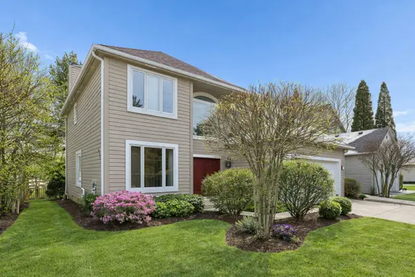 980 Half Day Road, Highland Park, IL 60035