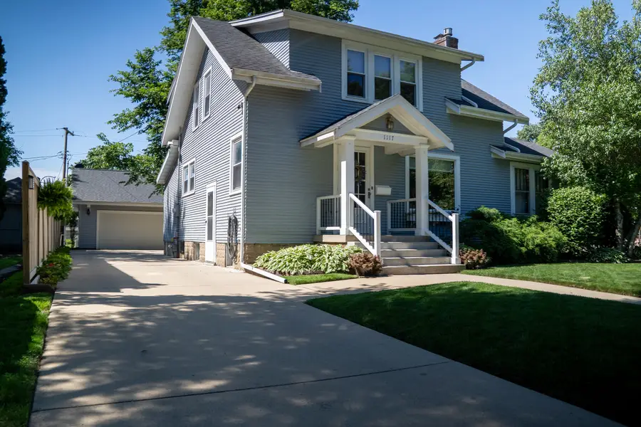 1117 E Olive Street, Bloomington, IL 61701 - #2