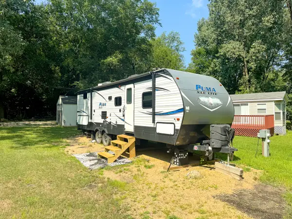 29/250 Woodhaven, Sublette, IL 61367