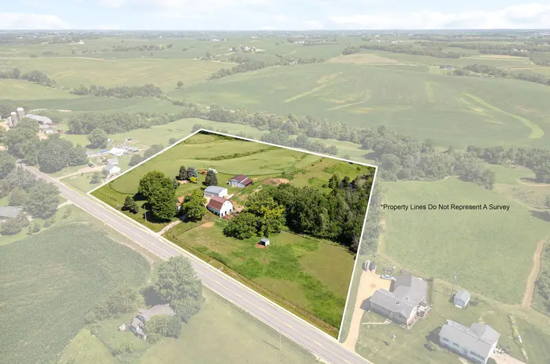 4158 Highway 136, Clinton, IA 52732 - #3