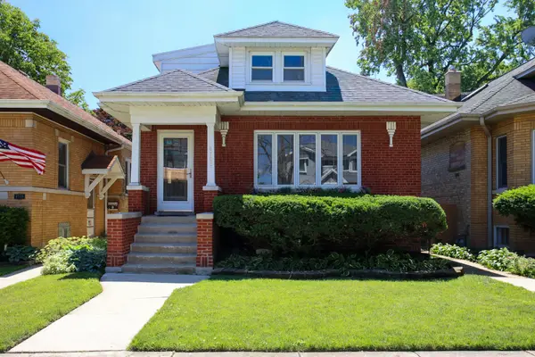 6705 N Olympia Avenue, Chicago, IL 60631