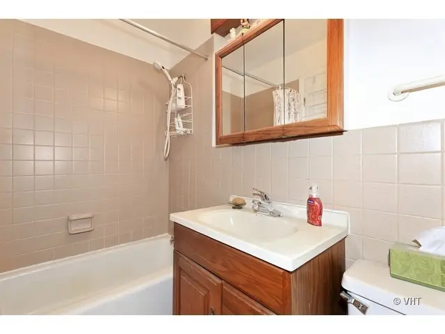 8836 N Western Avenue #1D, Des Plaines, IL 60016 - #3