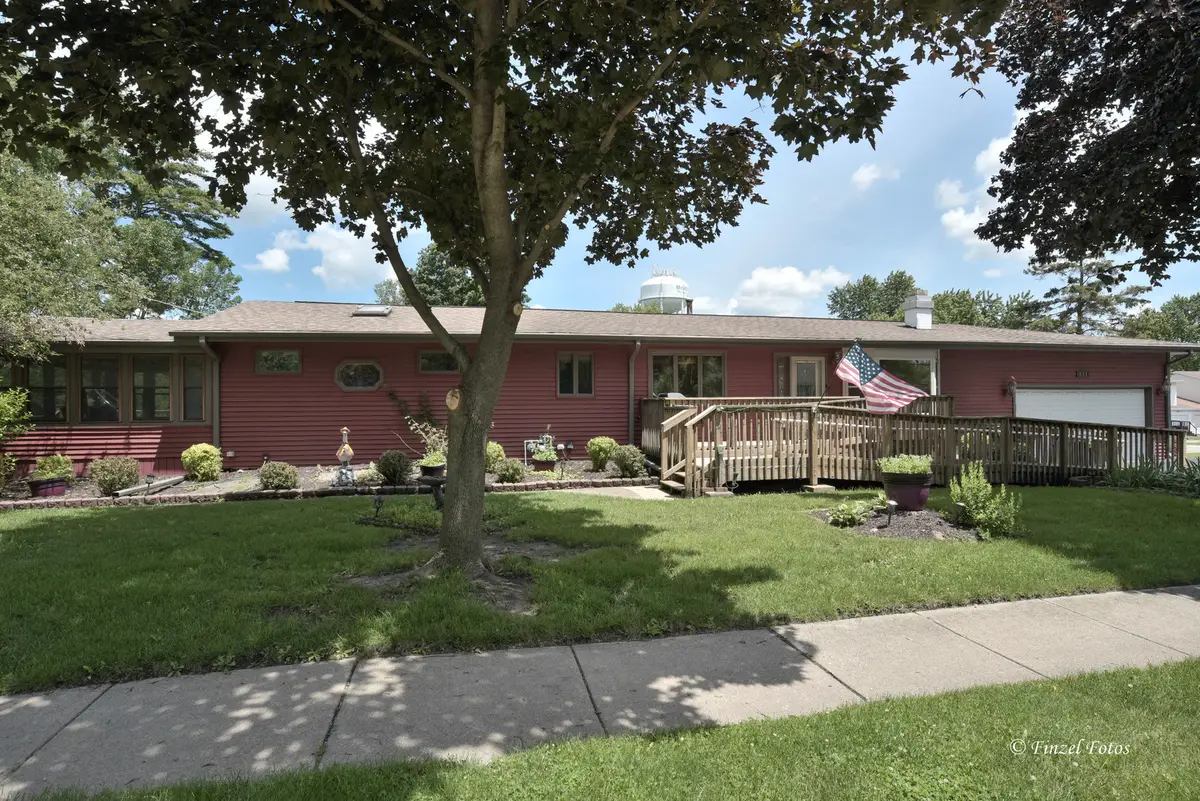 614 N Lillian Street, McHenry, IL 60050 - #1