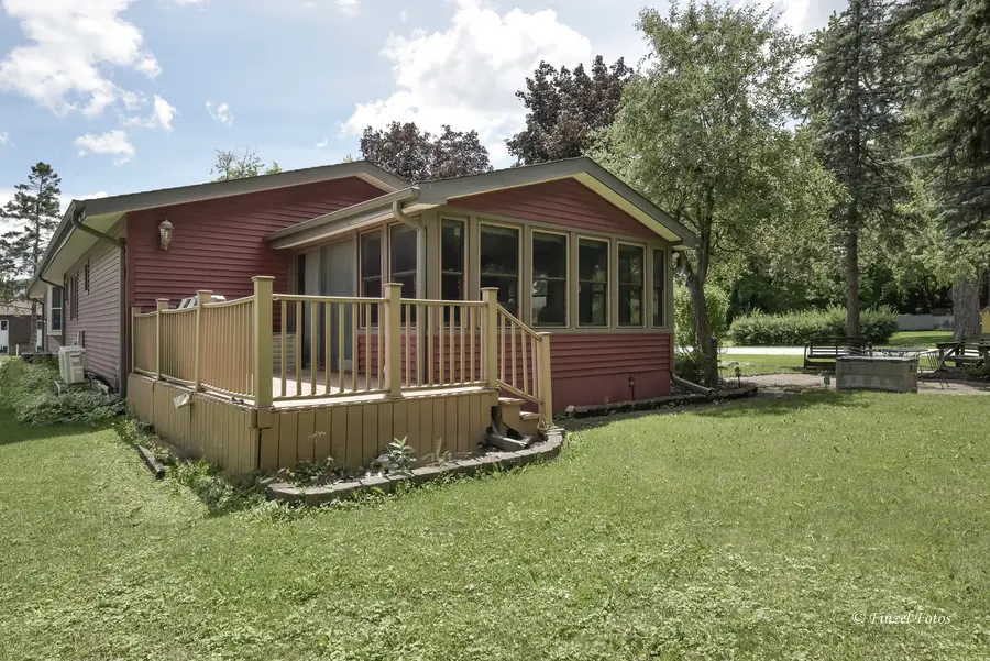 614 N Lillian Street, McHenry, IL 60050 - #3