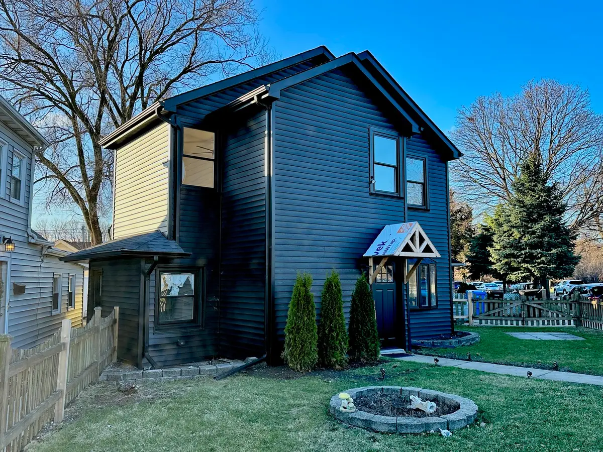 8325 W Forest Preserve Avenue, Chicago, IL 60634 - #1