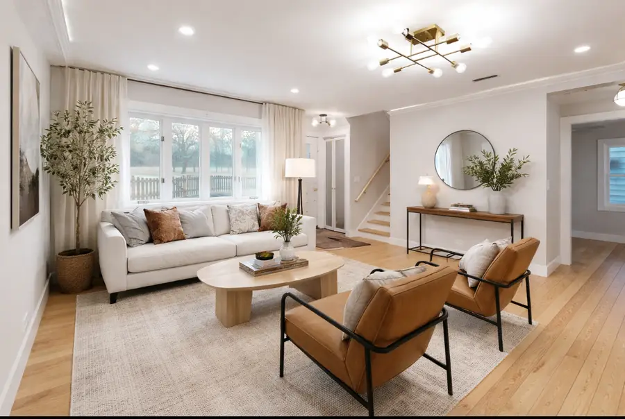 8325 W Forest Preserve Avenue, Chicago, IL 60634 - #2