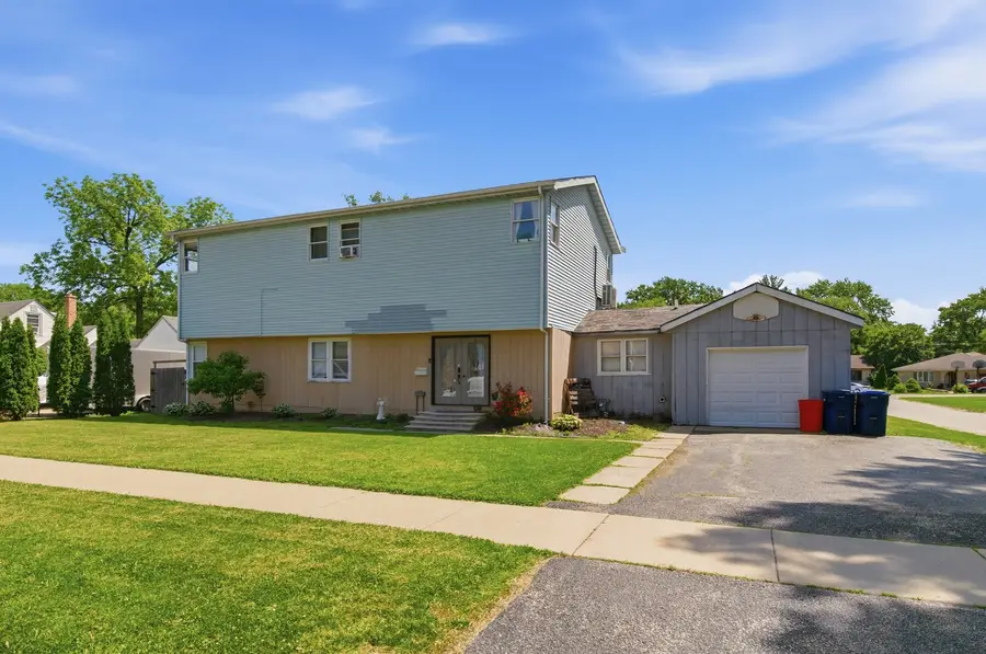 11325 S Oak Park Avenue, Worth, IL 60482 - #2