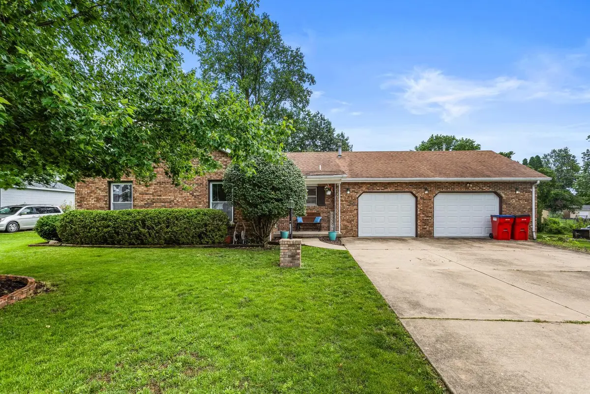 108 N Turner Drive, Mahomet, IL 61853 - #1