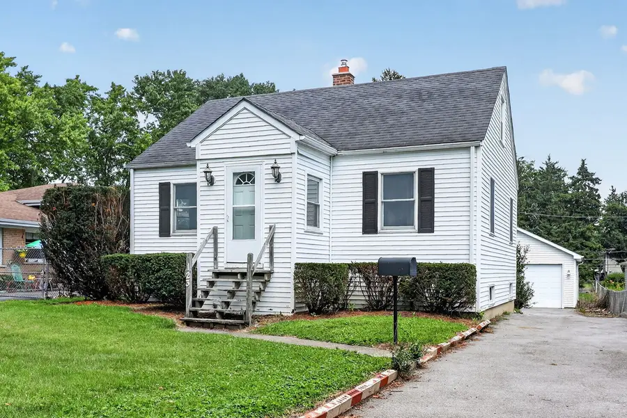123 S Ellyn Avenue, Glen Ellyn, IL 60137 - #2