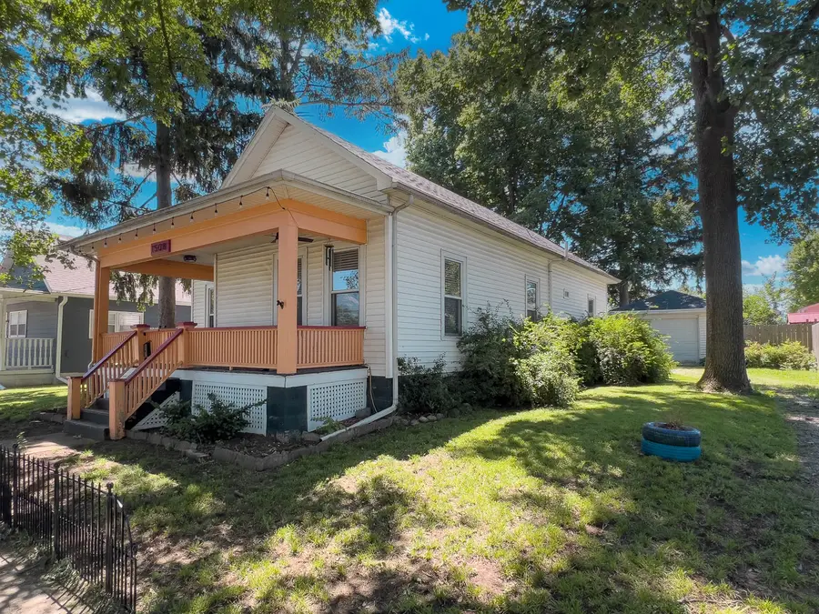 1508 W Chestnut Street, Bloomington, IL 61701 - #3