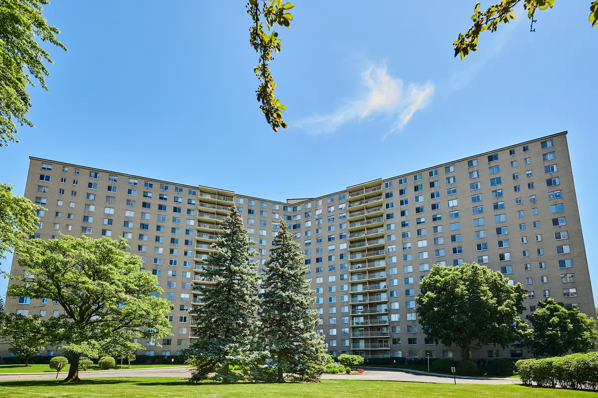 7061 N Kedzie Avenue #913, Chicago, IL 60645 - #1