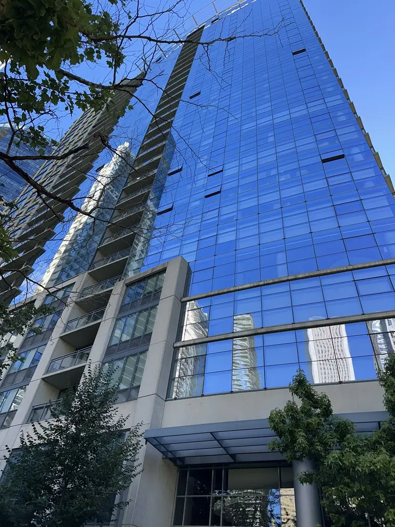 201 N Westshore Drive #1202, Chicago, IL 60601 - #1