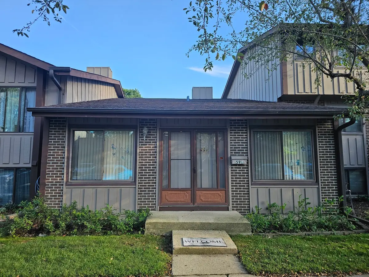 591 Forum Drive #127, Roselle, IL 60172 - #1
