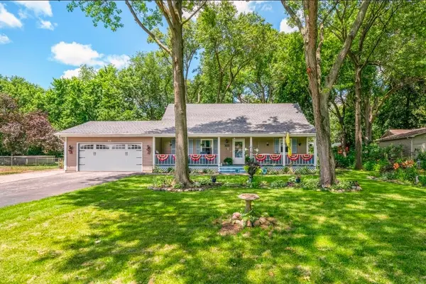 1691 Hilda Drive, Lake Holiday, IL 60548