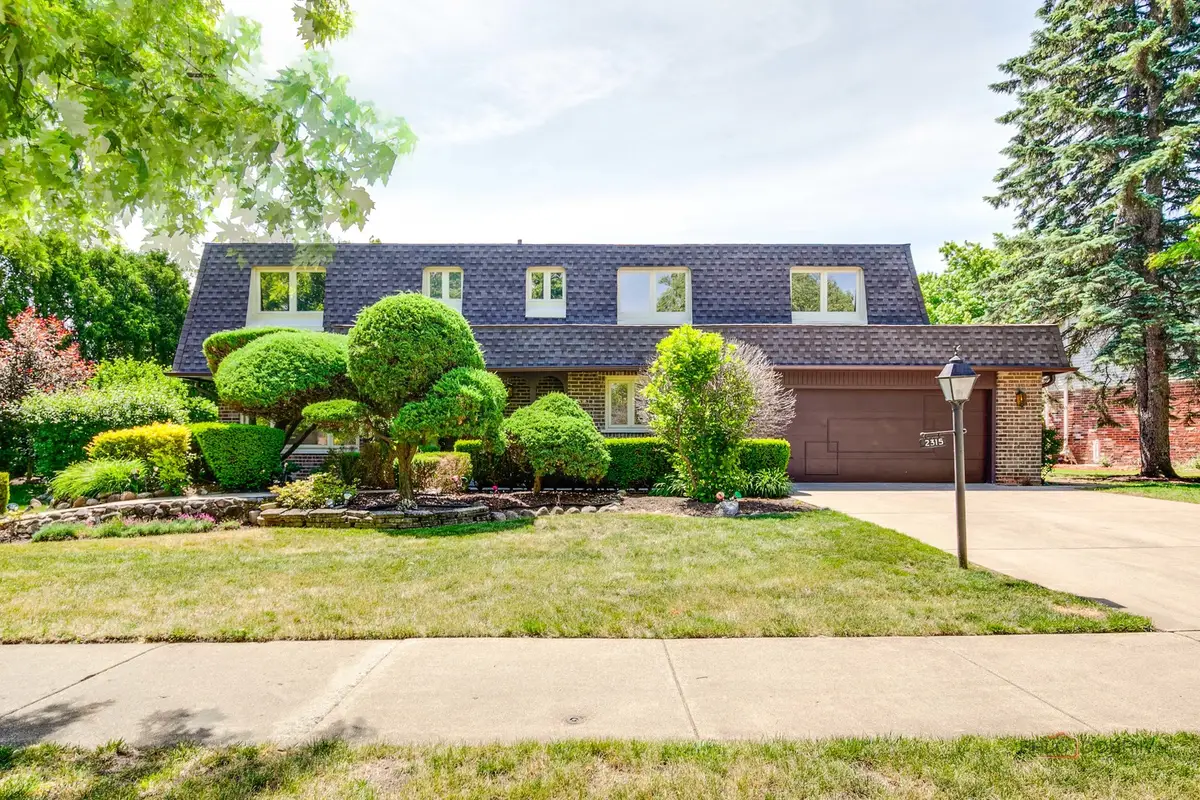 2315 Castilian Circle, Northbrook, IL 60062 - #1